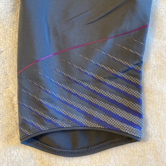 New Balance Running Capris - Picture 4 of 8